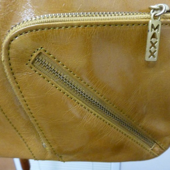Maxx New York Leather Shoulder Bag - Picture 6 of 7